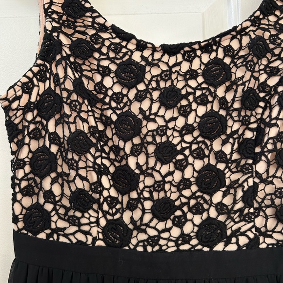 Lauren Conrad Black Lace Maxi Dress - Size 6 - Picture 2 of 6